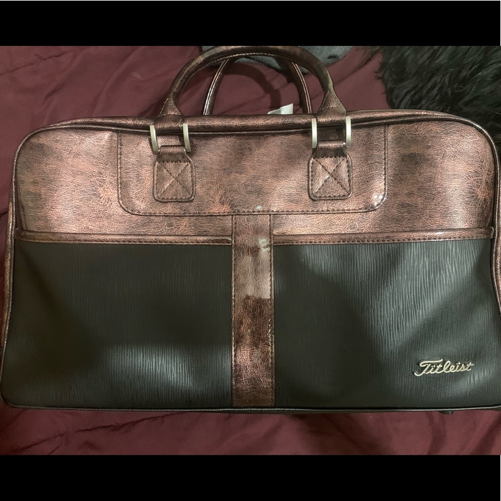 Titlieist travel bag